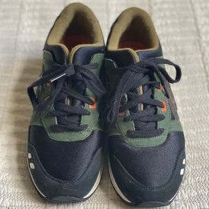 FALL COLOR ASICS